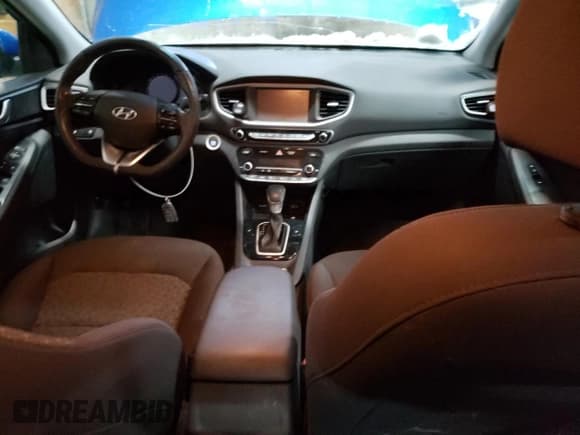 ✅ 2018 Hyundai Ioniq SEL • VIN: KMHC75LCXJU067772 • Lot: 86836984. Wystawiony na Copart z przebiegiem 180 966 mil. Bezpłatny archiwum sprzedaży aukcyjnych z USA i szczegółowy raport historii pojazdu na DreamBid. Zdjęcie 8.