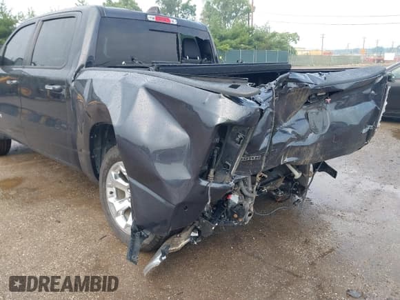 ✅ 2019 Ram 1500 Big Horn • VIN: 1C6RRFFG9KN732922 • Lot: 42869870. Listed on IAAI with 131,965 mi. Free auction sales archive from the USA and detailed vehicle history report at DreamBid. Image 6.
