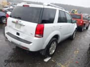✅ 2006 Saturn VUE • VIN: 5GZCZ53426S895629 • Lot: 41567279. Wystawiony na IAAI z przebiegiem 157 126 mil. Bezpłatny archiwum sprzedaży aukcyjnych z USA i szczegółowy raport historii pojazdu na DreamBid. Zdjęcie 4.