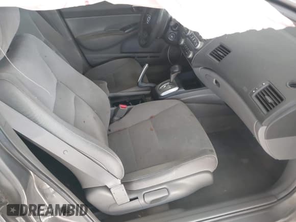 ✅ 2006 Honda Civic LX • VIN: 1HGFA16526L138308 • Лот: 43616656. Опубликован ранее на IAAI с пробегом 183 533 миль. Бесплатный доступ к архиву аукционных продаж из США и подробный отчёт об истории автомобиля на DreamBid. Изображение 5.