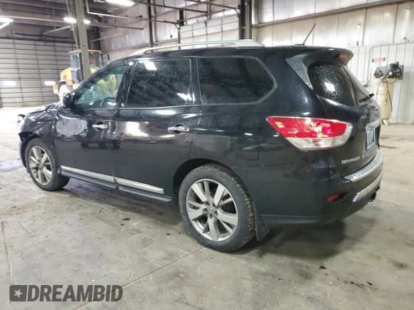 ✅ 2015 Nissan Pathfinder Platinum • VIN: 5N1AR2MM6FC702457 • Lot: 55302175. Listed on Copart with 132,255 mi. Free auction sales archive from the USA and detailed vehicle history report at DreamBid. Image 2.