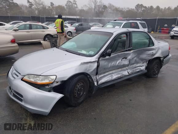 ✅ 2002 Honda Accord VP • VIN: 1HGCF86622A074850 • Lot: 41815031. Listed on IAAI with 209,738 mi. Free auction sales archive from the USA and detailed vehicle history report at DreamBid. Image 2.