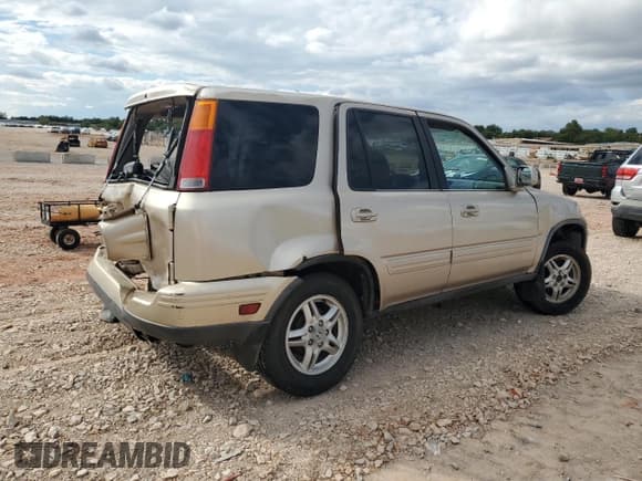 ✅ 2000 Honda CR-V SE • VIN: JHLRD1874YS016370 • Lot: 81434585. Listed on Copart with 260,667 mi. Free auction sales archive from the USA and detailed vehicle history report at DreamBid. Image 3.