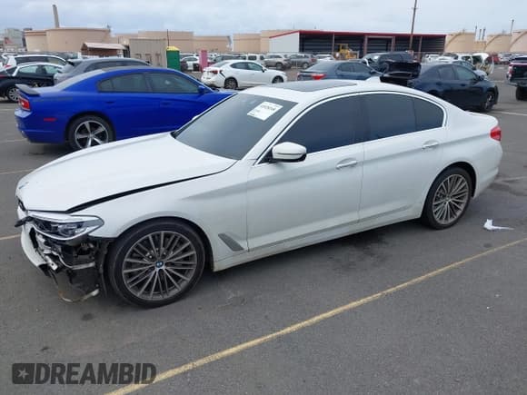 ✅ 2017 BMW 5 Series 540i • VIN: WBAJE5C31HG914346 • Лот: 41828268. Опубликован ранее на IAAI с пробегом 96 686 миль. Бесплатный доступ к архиву аукционных продаж из США и подробный отчёт об истории автомобиля на DreamBid. Изображение 18.