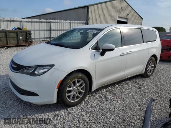 ✅ 2018 Chrysler Pacifica LX • VIN: 2C4RC1CG0JR130445 • Lot: 68556565. Wystawiony na Copart z przebiegiem 136 284 mil. Bezpłatny archiwum sprzedaży aukcyjnych z USA i szczegółowy raport historii pojazdu na DreamBid. Zdjęcie 1.