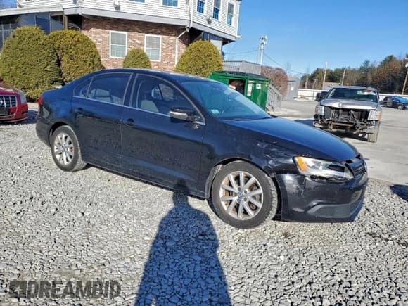 ✅ 2013 Volkswagen Jetta SE • VIN: 3VWDX7AJ0DM422055 • Лот: 95976305. Опубликован ранее на Copart с пробегом 164 265 миль. Бесплатный доступ к архиву аукционных продаж из США и подробный отчёт об истории автомобиля на DreamBid. Изображение 4.