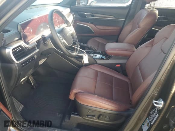 ✅ 2024 Kia Telluride SX • VIN: 5XYP54GC9RG543376 • Lot: 87215595. Listed on Copart with 10,286 mi. Free auction sales archive from the USA and detailed vehicle history report at DreamBid. Image 7.