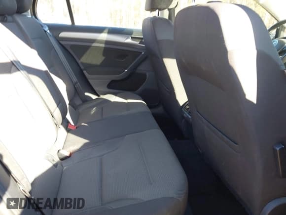 ✅ 2016 Volkswagen Golf TSI SE • VIN: 3VW217AU1GM050216 • Lot: 41775718. Wystawiony na IAAI z przebiegiem 52 361 mil. Bezpłatny archiwum sprzedaży aukcyjnych z USA i szczegółowy raport historii pojazdu na DreamBid. Zdjęcie 8.