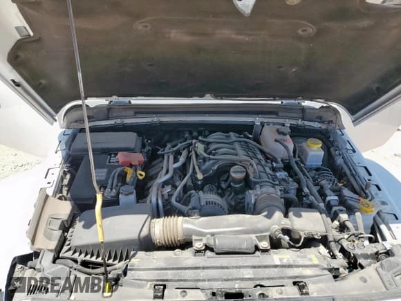 ✅ 2023 Jeep Gladiator Overland • VIN: 1C6HJTFG8PL553372 • Лот: 57250875. Опубликован ранее на Copart с пробегом 14 725 миль. Бесплатный доступ к архиву аукционных продаж из США и подробный отчёт об истории автомобиля на DreamBid. Изображение 11.