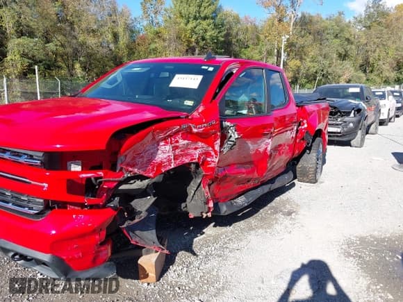 ✅ 2020 Chevrolet Silverado 1500 RST • VIN: 1GCUYEED4LZ372590 • Lot: 43437143. Wystawiony na IAAI z przebiegiem 59 074 mil. Bezpłatny archiwum sprzedaży aukcyjnych z USA i szczegółowy raport historii pojazdu na DreamBid. Zdjęcie 6.