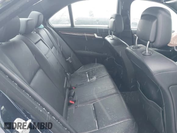 ✅ 2013 Mercedes-Benz C 300 Sport • VIN: WDDGF8AB3DR262761 • Lot: 41310928. Listed on IAAI with 104,396 mi. Free auction sales archive from the USA and detailed vehicle history report at DreamBid. Image 8.