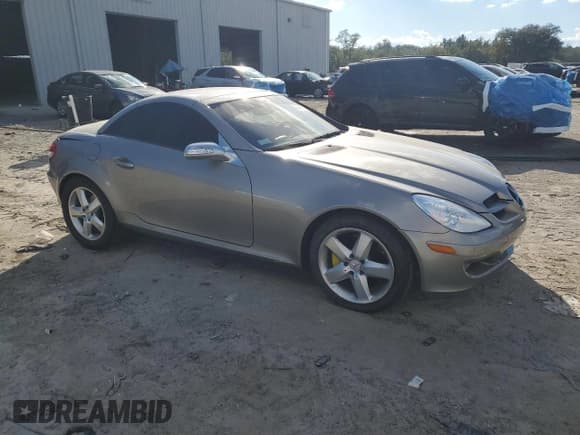 ✅ 2005 Mercedes-Benz SLK 230/320 • VIN: WDBWK56F95F025138 • Лот: 82448585. Опубликован ранее на Copart с пробегом 45 520 миль. Бесплатный доступ к архиву аукционных продаж из США и подробный отчёт об истории автомобиля на DreamBid. Изображение 4.
