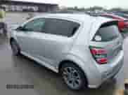 2020 Chevrolet Sonic LT z VIN 1G1JD6SB0L4136676, wystawiony jako IAAI lot #41967910 z przebiegiem 25 805 mil mil oraz . Historia ofert i sprzedaży dostępna na DreamBid. Obrazek 3.