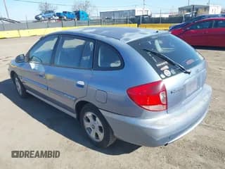 ✅ 2004 Kia Rio • VIN: KNADC165546190976 • Lot: 41412051. Wystawiony na IAAI z przebiegiem 186 378 mil. Bezpłatny archiwum sprzedaży aukcyjnych z USA i szczegółowy raport historii pojazdu na DreamBid. Zdjęcie 3.