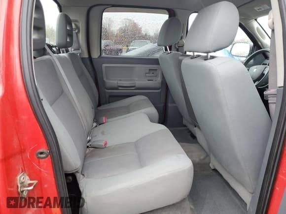 ✅ 2005 Dodge Dakota SLT • VIN: 1D7HW48N85S169211 • Лот: 89708265. Опубликован ранее на Copart с пробегом 58 121 миль. Бесплатный доступ к архиву аукционных продаж из США и подробный отчёт об истории автомобиля на DreamBid. Изображение 10.