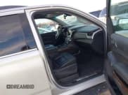 ✅ 2017 Chevrolet Tahoe LT • VIN: 1GNSKBKC5HR276582 • Lot: 43879374. Listed on IAAI with 137,913 mi. Free auction sales archive from the USA and detailed vehicle history report at DreamBid. Image 5.