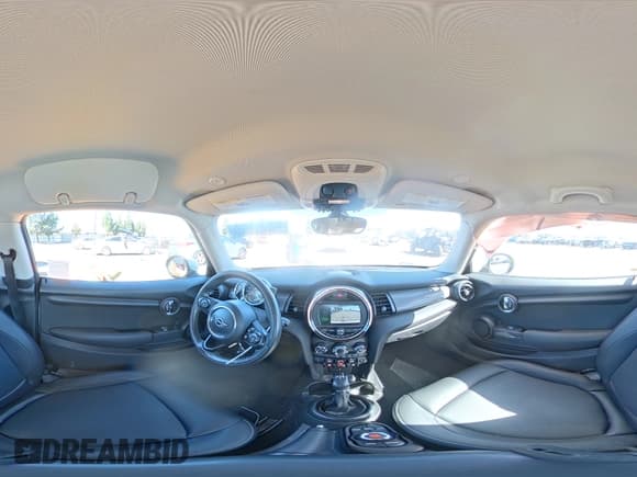 ✅ 2019 MINI Hardtop Cooper • VIN: WMWXP5C5XK2H30956 • Лот: 90322205. Опубликован ранее на Copart с пробегом 35 907 миль. Бесплатный доступ к архиву аукционных продаж из США и подробный отчёт об истории автомобиля на DreamBid. Изображение 14.