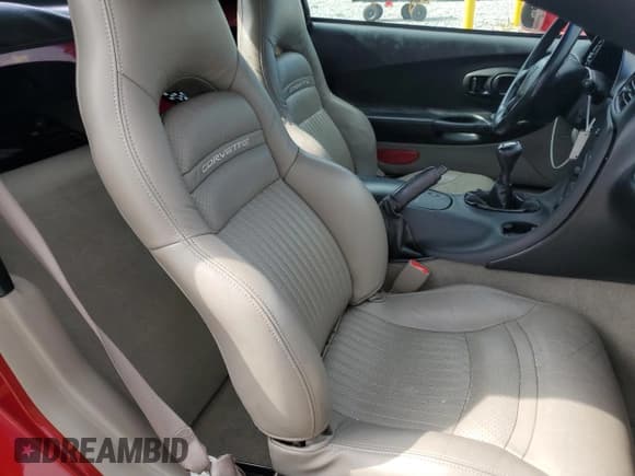 ✅ 2004 Chevrolet Corvette • VIN: 1G1YY32G145111018 • Лот: 69587775. Опубликован ранее на Copart с пробегом 105 180 миль. Бесплатный доступ к архиву аукционных продаж из США и подробный отчёт об истории автомобиля на DreamBid. Изображение 10.