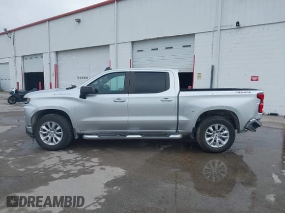 ✅ 2020 Chevrolet Silverado 1500 RST • VIN: 3GCUYEET9LG230839 • Лот: 42949586. Опубликован ранее на IAAI с пробегом 61 537 миль. Бесплатный доступ к архиву аукционных продаж из США и подробный отчёт об истории автомобиля на DreamBid. Изображение 14.