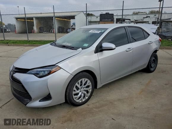 ✅ 2019 Toyota Corolla LE • VIN: 5YFBURHE1KP898277 • Лот: 93642235. Опубликован ранее на Copart с пробегом 66 894 миль. Бесплатный доступ к архиву аукционных продаж из США и подробный отчёт об истории автомобиля на DreamBid. Изображение 1.