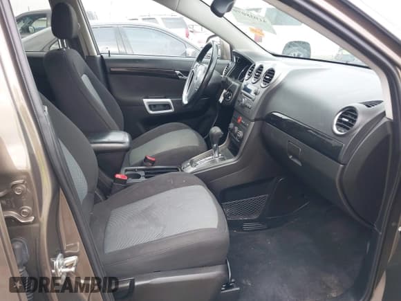 ✅ 2014 Chevrolet Captiva Sport LT • VIN: 3GNAL3EK1ES564416 • Lot: 41038079. Wystawiony na IAAI z przebiegiem 78 536 mil. Bezpłatny archiwum sprzedaży aukcyjnych z USA i szczegółowy raport historii pojazdu na DreamBid. Zdjęcie 5.