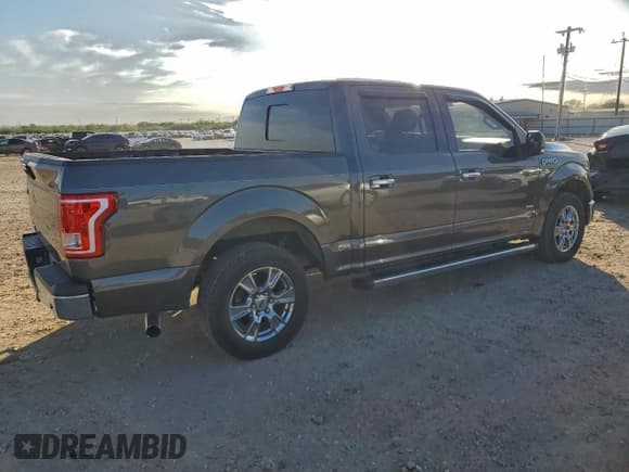 ✅ 2015 Ford F-150 XLT • VIN: 1FTEW1CP8FKE14725 • Lot: 94796205. Wystawiony na Copart z przebiegiem 136 230 mil. Bezpłatny archiwum sprzedaży aukcyjnych z USA i szczegółowy raport historii pojazdu na DreamBid. Zdjęcie 3.