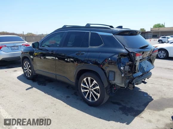 ✅ 2023 Toyota Corolla Cross XLE • VIN: 7MUDAAAG3PV069634 • Lot: 42489692. Listed on IAAI with 18,923 mi. Free auction sales archive from the USA and detailed vehicle history report at DreamBid. Image 3.