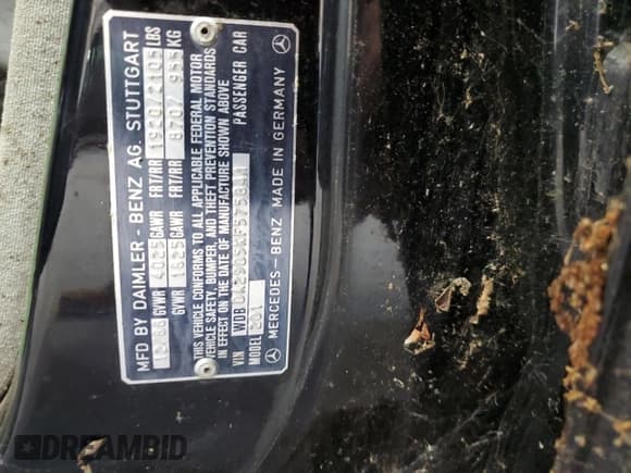 ✅ 1989 Mercedes-Benz 190 • VIN: WDBDA29D5KF575841 • Lot: 77679464. Wystawiony na Copart z przebiegiem 113 596 mil. Bezpłatny archiwum sprzedaży aukcyjnych z USA i szczegółowy raport historii pojazdu na DreamBid. Zdjęcie 12.