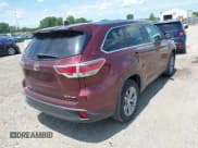 ✅ 2014 Toyota Highlander XLE • VIN: 5TDJKRFH0ES004585 • Lot: 42618896. Listed on IAAI with 208,301 mi. Free auction sales archive from the USA and detailed vehicle history report at DreamBid. Image 4.