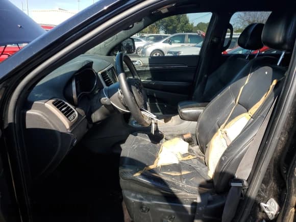 ✅ 2017 Jeep Grand Cherokee Limited • VIN: 1C4RJEBG5HC708072 • Lot: 86471125. Wystawiony na Copart z przebiegiem 144 507 mil. Bezpłatny archiwum sprzedaży aukcyjnych z USA i szczegółowy raport historii pojazdu na DreamBid. Zdjęcie 7.