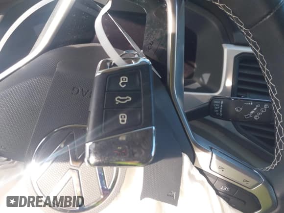 ✅ 2022 Volkswagen Atlas SE • VIN: 1V2LP2CA8NC541150 • Lot: 41440577. Wystawiony na IAAI z przebiegiem 77 028 mil. Bezpłatny archiwum sprzedaży aukcyjnych z USA i szczegółowy raport historii pojazdu na DreamBid. Zdjęcie 11.