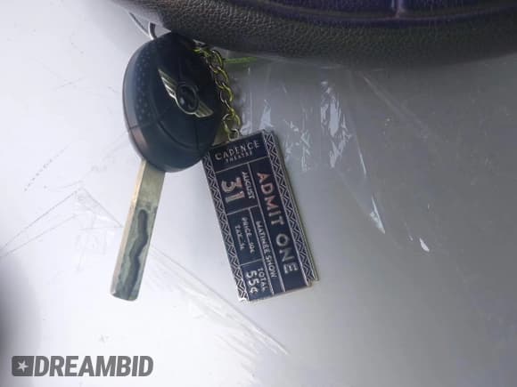 ✅ 2005 MINI Convertible S • VIN: WMWRH33525TF83816 • Лот: 42359592. Опубликован ранее на IAAI с пробегом 137 013 миль. Бесплатный доступ к архиву аукционных продаж из США и подробный отчёт об истории автомобиля на DreamBid. Изображение 11.