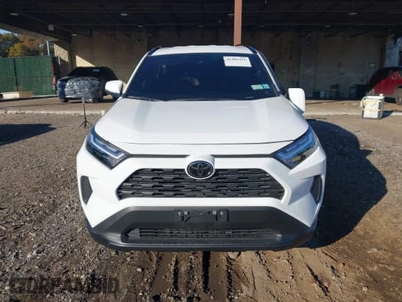 ✅ 2025 Toyota RAV4 XLE • VIN: 2T3P1RFV4SC496486 • Lot: 43485416. Listed on IAAI with 12,162 mi. Free auction sales archive from the USA and detailed vehicle history report at DreamBid. Image 13.