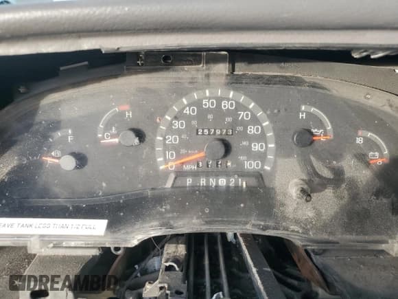 ✅ 2000 Ford Econoline Passenger XL • VIN: 1FBSS31L5YHA09064 • Lot: 84828844. Listed on Copart with 257,973 mi. Free auction sales archive from the USA and detailed vehicle history report at DreamBid. Image 9.