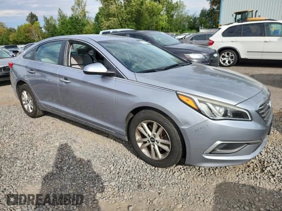 ✅ 2016 Hyundai Sonata SE • VIN: 5NPE24AF6GH283284 • Лот: 80136435. Опубликован ранее на Copart с пробегом 92 523 миль. Бесплатный доступ к архиву аукционных продаж из США и подробный отчёт об истории автомобиля на DreamBid. Изображение 4.