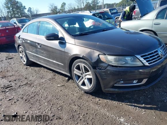 ✅ 2013 Volkswagen CC R-Line • VIN: WVWBP7AN9DE521959 • Lot: 43852733. Wystawiony na IAAI z przebiegiem 120 573 mil. Bezpłatny archiwum sprzedaży aukcyjnych z USA i szczegółowy raport historii pojazdu na DreamBid. Zdjęcie 1.