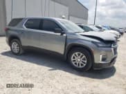 ✅ 2023 Chevrolet Traverse LS • VIN: 1GNERFKW9PJ213153 • Lot: 67842944. Wystawiony na Copart z przebiegiem 13 056 mil. Bezpłatny archiwum sprzedaży aukcyjnych z USA i szczegółowy raport historii pojazdu na DreamBid. Zdjęcie 4.
