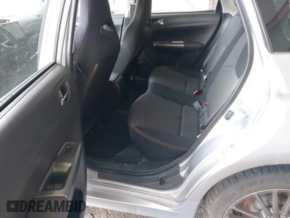 ✅ 2013 Subaru WRX WRX • VIN: JF1GR7E6XDG824780 • Lot: 42447957. Wystawiony na IAAI z przebiegiem 105 198 mil. Bezpłatny archiwum sprzedaży aukcyjnych z USA i szczegółowy raport historii pojazdu na DreamBid. Zdjęcie 8.