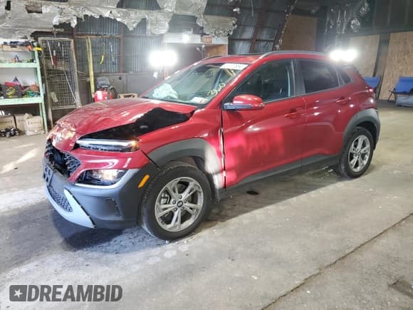 ✅ 2023 Hyundai Kona SEL • VIN: KM8K3CAB4PU058239 • Лот: 67107854. Опубликован ранее на Copart с пробегом 8 432 миль. Бесплатный доступ к архиву аукционных продаж из США и подробный отчёт об истории автомобиля на DreamBid. Изображение 1.