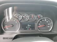 ✅ 2021 Chevrolet Silverado 1500 RST • VIN: 1GCUYEED3MZ335743 • Lot: 70964664. Wystawiony na Copart z przebiegiem 30 725 mil. Bezpłatny archiwum sprzedaży aukcyjnych z USA i szczegółowy raport historii pojazdu na DreamBid. Zdjęcie 9.