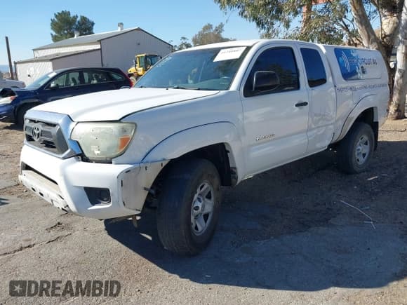 ✅ 2013 Toyota Tacoma PreRunner • VIN: 5TFTX4GNXDX024935 • Lot: 41240807. Listed on IAAI with 188,189 mi. Free auction sales archive from the USA and detailed vehicle history report at DreamBid. Image 16.