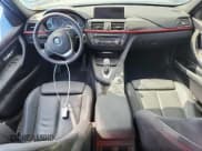 ✅ 2013 BMW 3 Series 328i xDrive • VIN: WBA3B5C51DF597557 • Лот: 62003775. Опубликован ранее на Copart с пробегом Не указан. Бесплатный доступ к архиву аукционных продаж из США и подробный отчёт об истории автомобиля на DreamBid. Изображение 8.