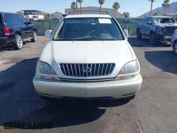 ✅ 1999 Lexus RX 300 • VIN: JT6GF10U2X0011802 • Lot: 42393239. Listed on IAAI with 152,558 mi. Free auction sales archive from the USA and detailed vehicle history report at DreamBid. Image 6.