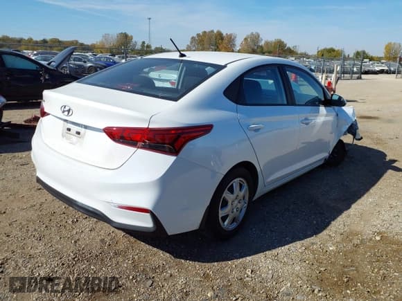 ✅ 2020 Hyundai Accent SE • VIN: 3KPC24A66LE118339 • Лот: 40655659. Опубликован ранее на IAAI с пробегом 29 472 миль. Бесплатный доступ к архиву аукционных продаж из США и подробный отчёт об истории автомобиля на DreamBid. Изображение 4.