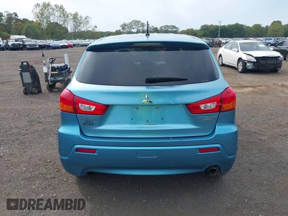 2011 Mitsubishi Outlander SE with VIN JA4AR4AU1BZ013173, listed as a IAAI auction lot 43310826 with 220,732 mi miles and . Bid and sale history available at DreamBid. Image 16.