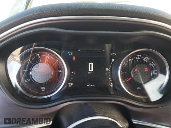 ✅ 2018 Dodge Challenger SXT • VIN: 2C3CDZAG0JH334743 • Lot: 92012645. Listed on Copart with 44,514 mi. Free auction sales archive from the USA and detailed vehicle history report at DreamBid. Image 9.