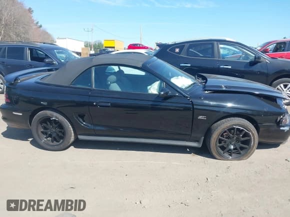 ✅ 1994 Ford Mustang • VIN: 1FALP45T7RF189524 • Lot: 42096584. Listed on IAAI with 173,790 mi. Free auction sales archive from the USA and detailed vehicle history report at DreamBid. Image 13.