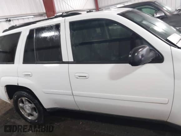 2009 Chevrolet TrailBlazer 1LT с VIN 1GNDT33SX92133266, выставлен на аукционе IAAI как лот 42072499 с пробегом 113 060 миль миль и . История ставок и продаж доступна на DreamBid. Изображение 13.