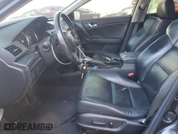 ✅ 2012 Acura TSX • VIN: JH4CU2F48CC027729 • Lot: 91517805. Listed on Copart with 110,356 mi. Free auction sales archive from the USA and detailed vehicle history report at DreamBid. Image 7.