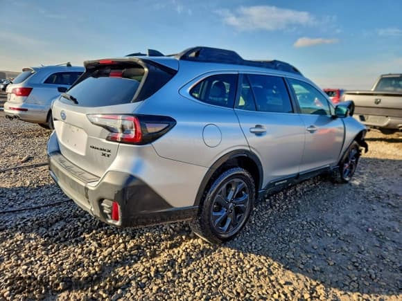 ✅ 2021 Subaru Outback Onyx XT • VIN: 4S4BTGJD3M3111443 • Lot: 94359205. Listed on Copart with 79,381 mi. Free auction sales archive from the USA and detailed vehicle history report at DreamBid. Image 3.